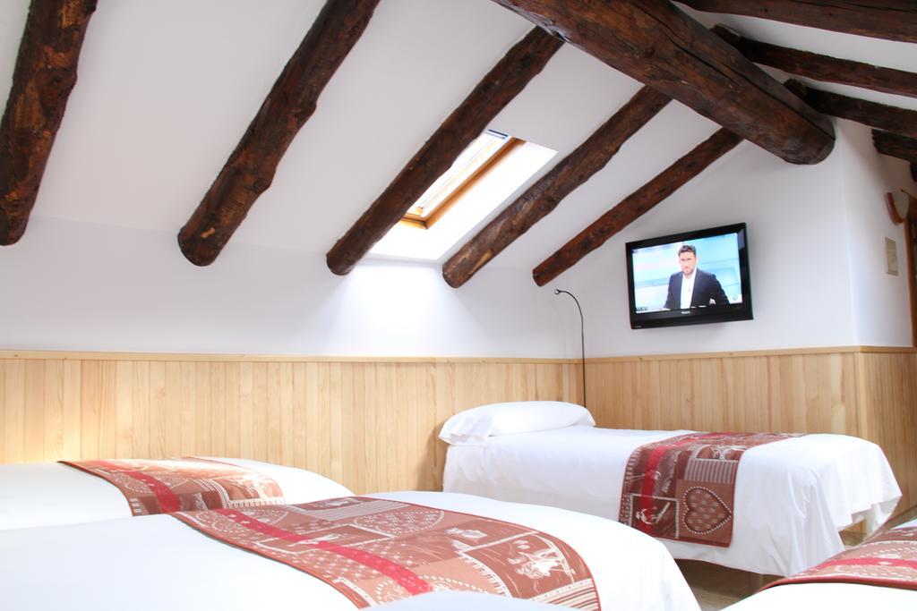 Hotel Bruxelles Солдеу Экстерьер фото