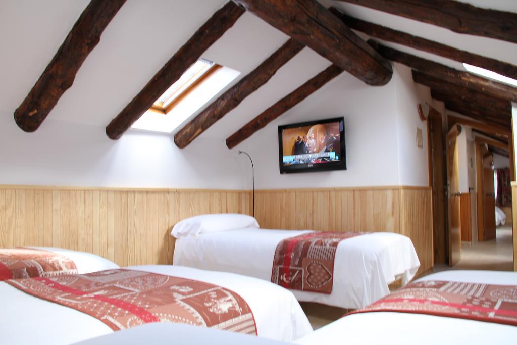 Hotel Bruxelles Солдеу Экстерьер фото